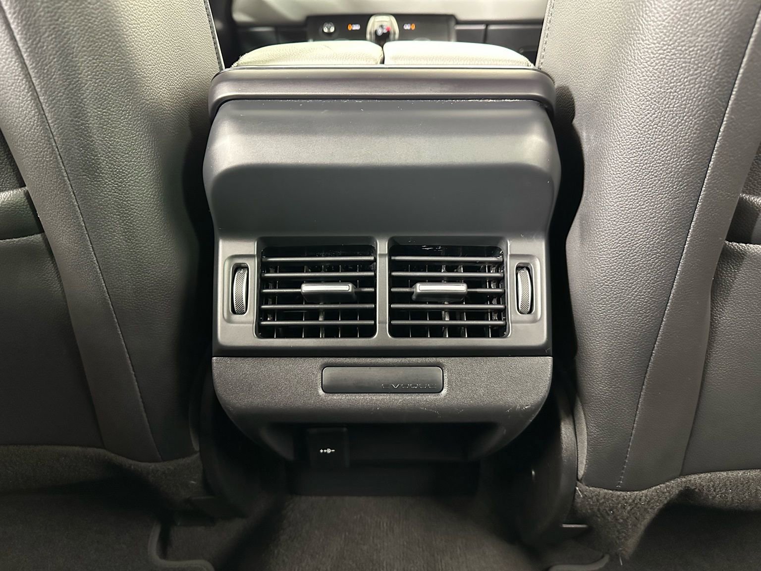 Used 2023 Land Rover Range Rover Evoque R-Dynamic S image 38