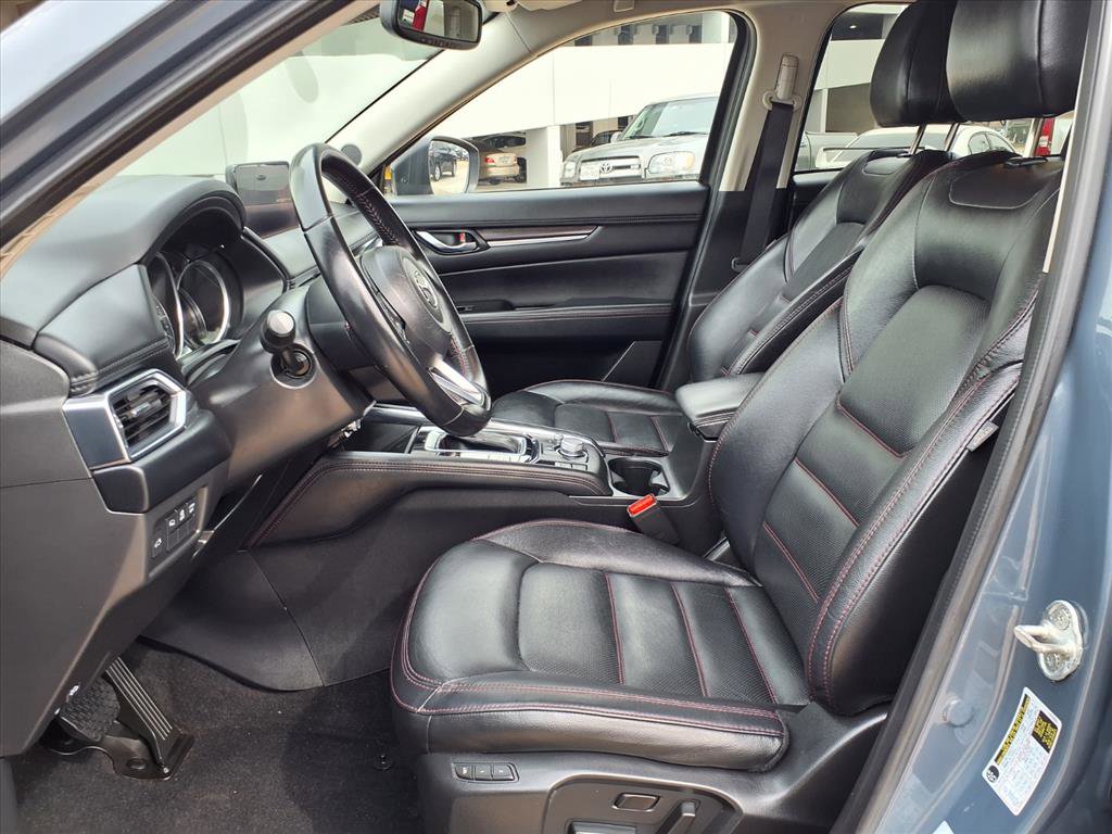 Used 2025 MAZDA CX-5 Carbon Edition image 17