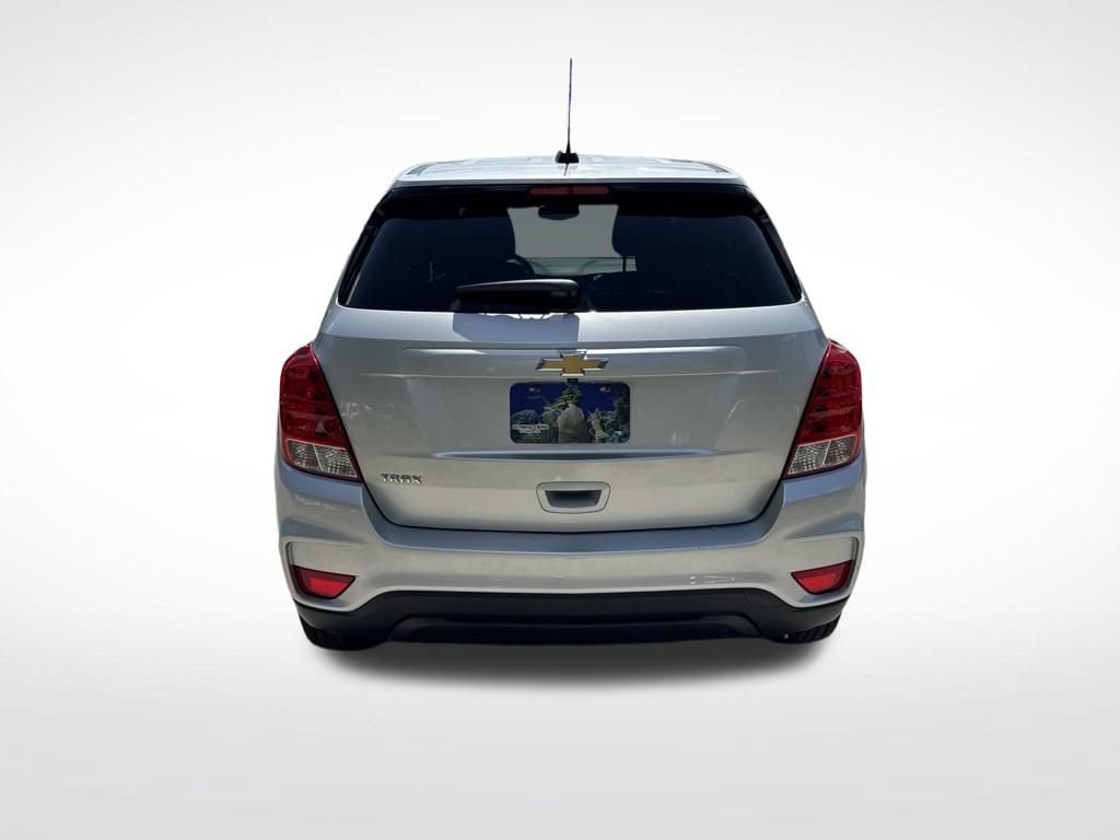 Used 2020 Chevrolet Trax LS w/ Tint and Cruise Package FWD image 7