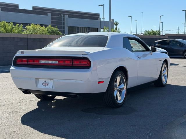 Used 2014 Dodge Challenger R/T RWD image 5