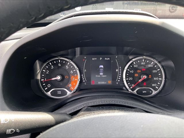 Used 2017 Jeep Renegade Latitude w/ Cold Weather Group AWD/4WD image 7