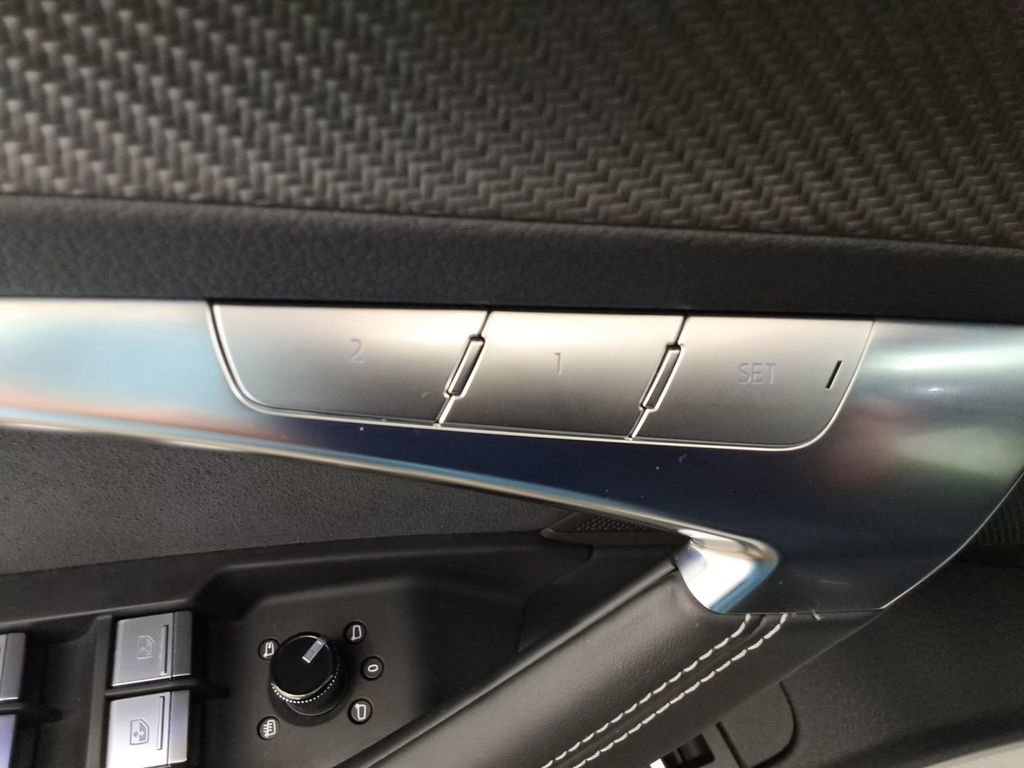 Used 2023 Audi RS 7 Sportback w/ Carbon Optic Package image 21