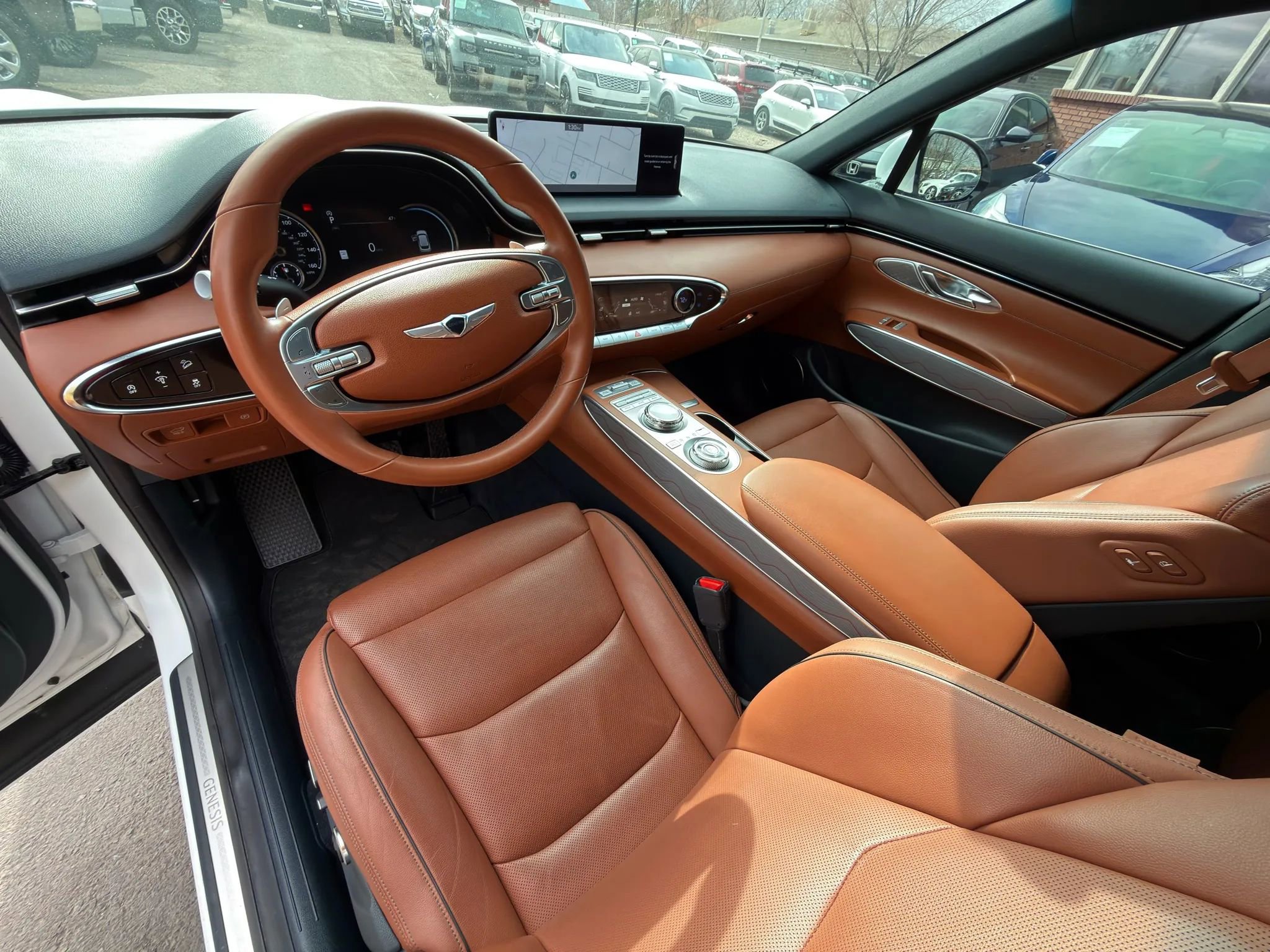 Used 2023 Genesis GV70 2.5T w/ Advanced Package image 28