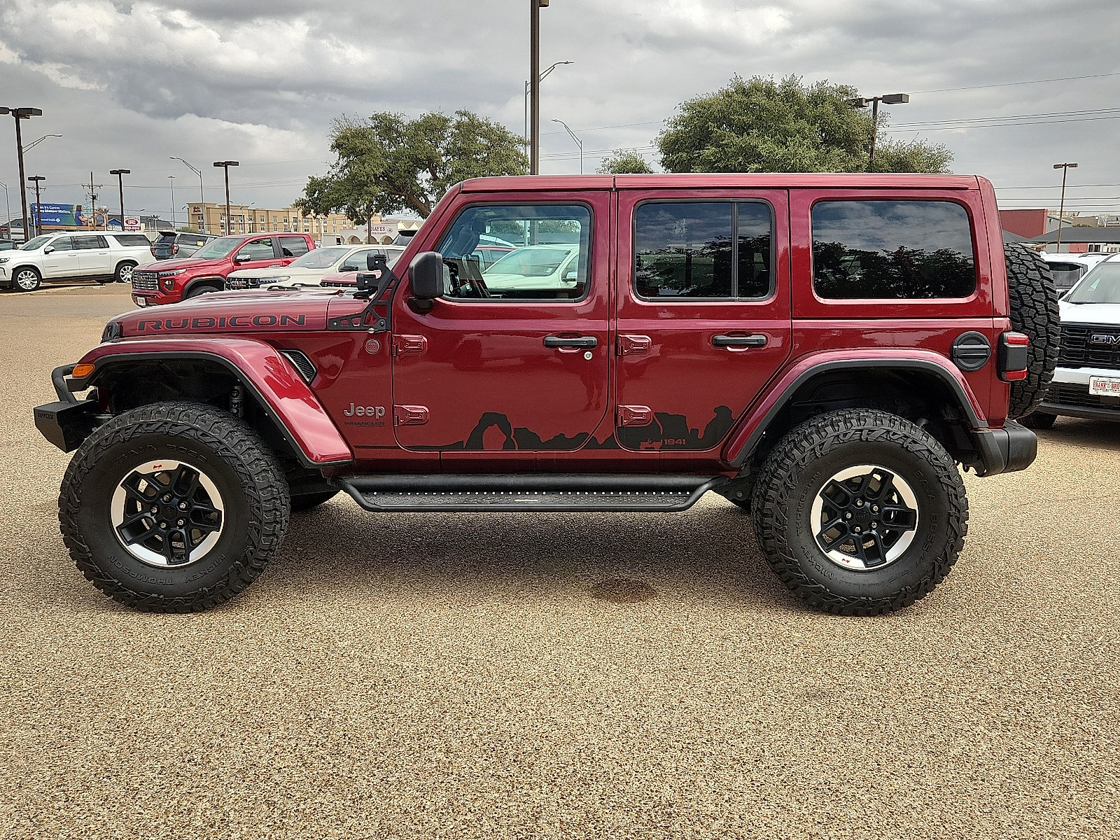 Used 2021 Jeep Wrangler Unlimited Rubicon AWD/4WD image 2