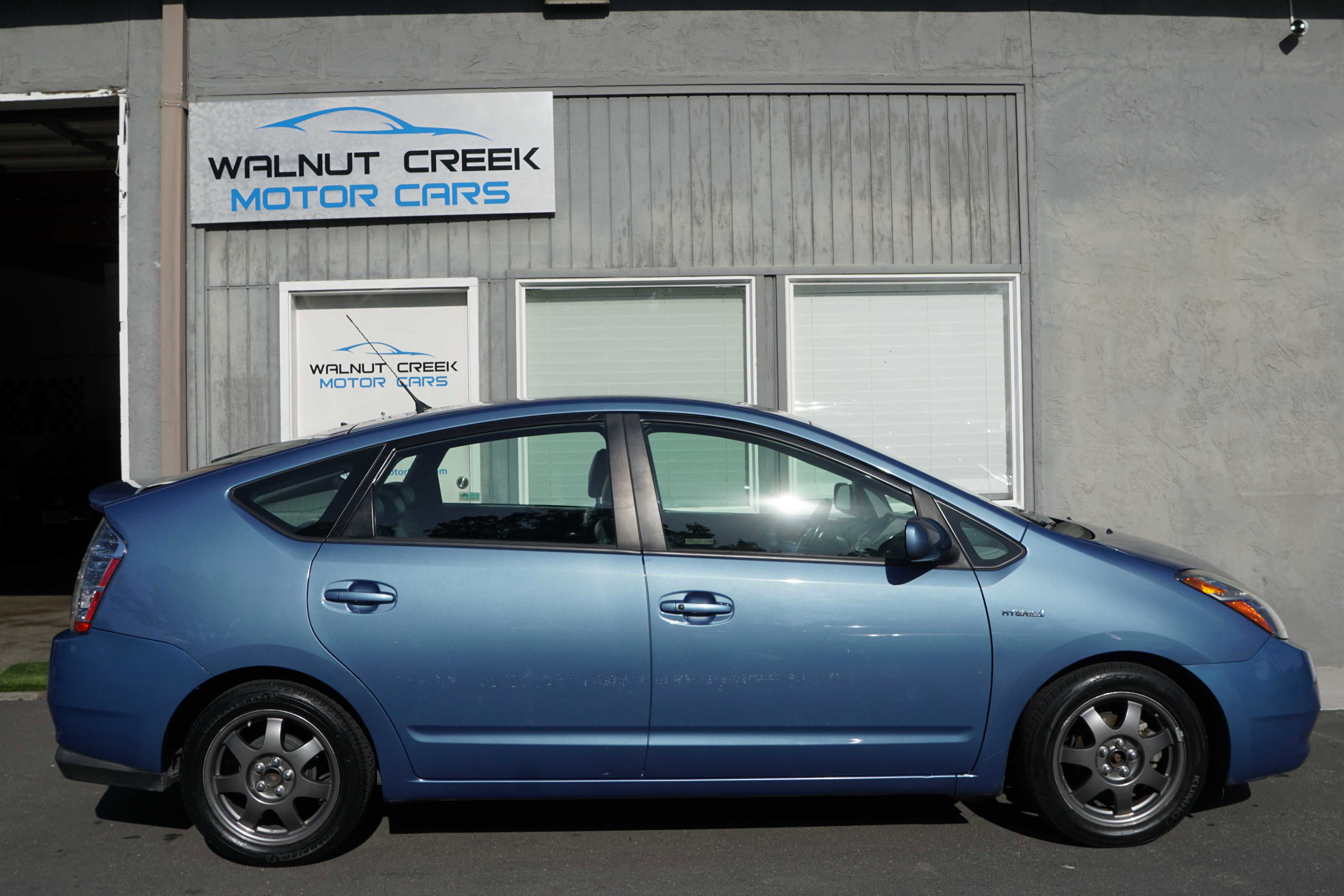 Used 2009 Toyota Prius Touring FWD image 23