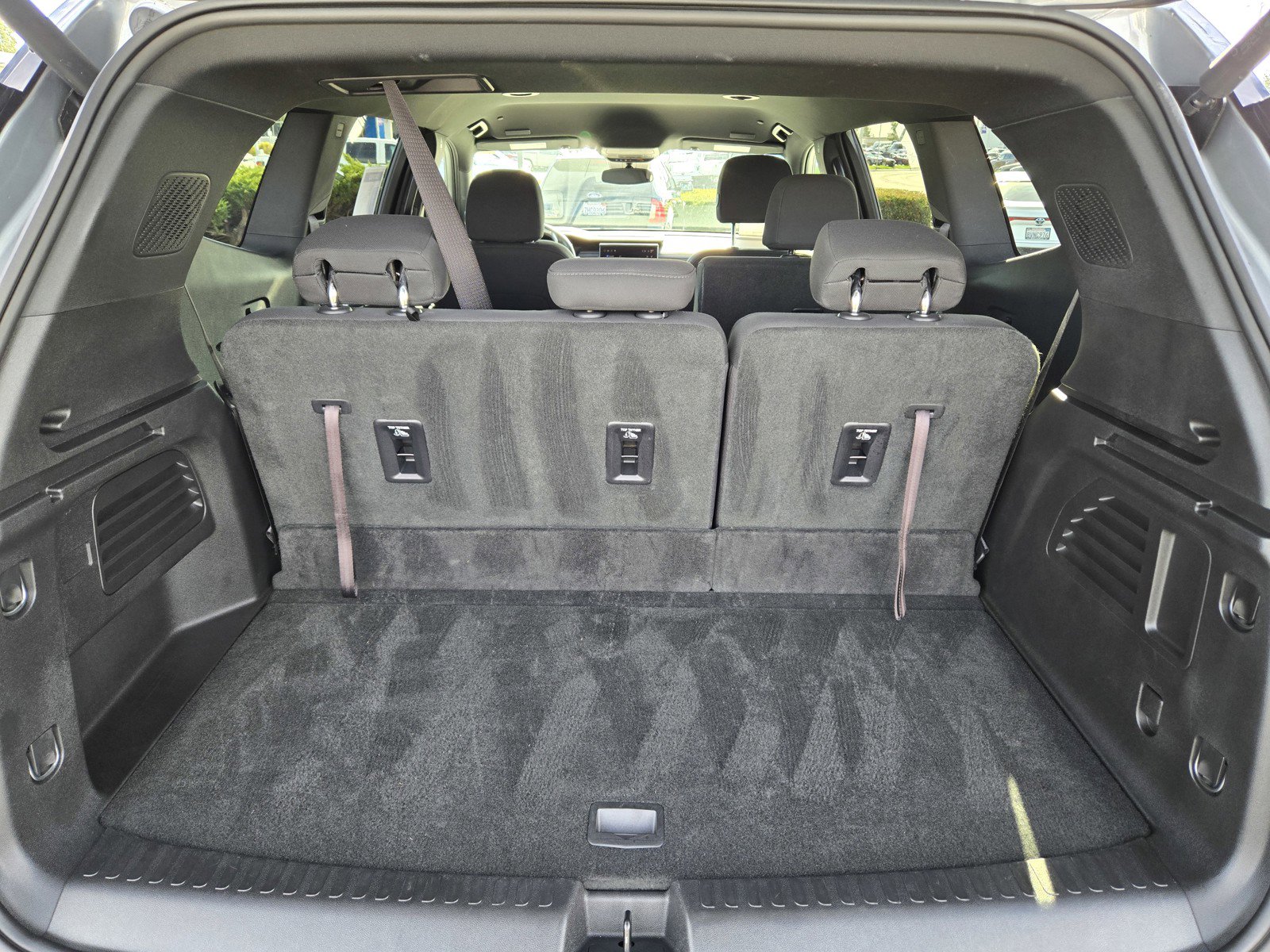 Certified 2025 GMC Acadia Elevation image 9