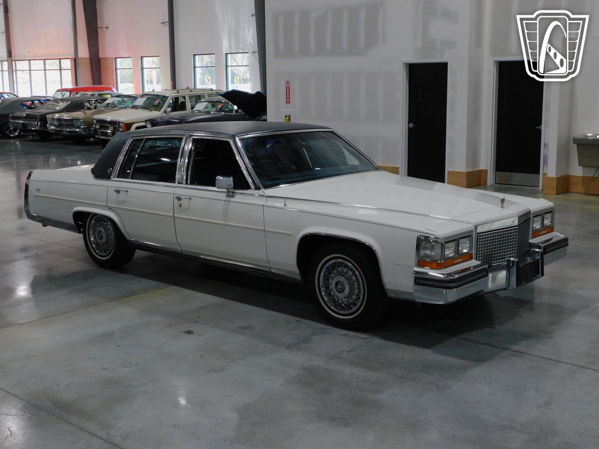 Used 1988 Cadillac Brougham RWD image 36