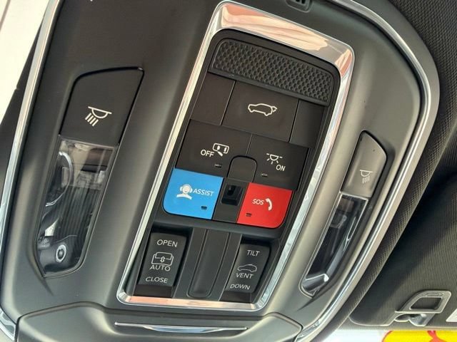 Used 2023 Jeep Grand Cherokee L Laredo AWD/4WD image 21