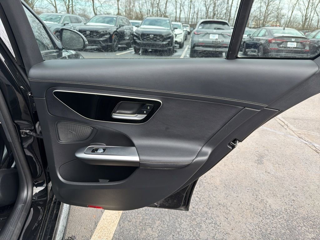 Used 2023 Mercedes-Benz C 300 4MATIC Sedan image 24