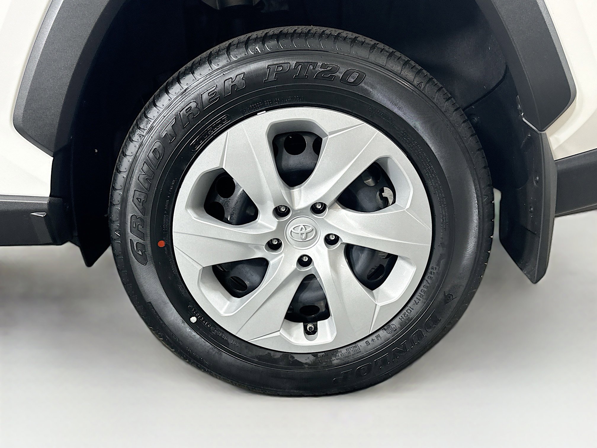 Used 2025 Toyota RAV4 LE image 11