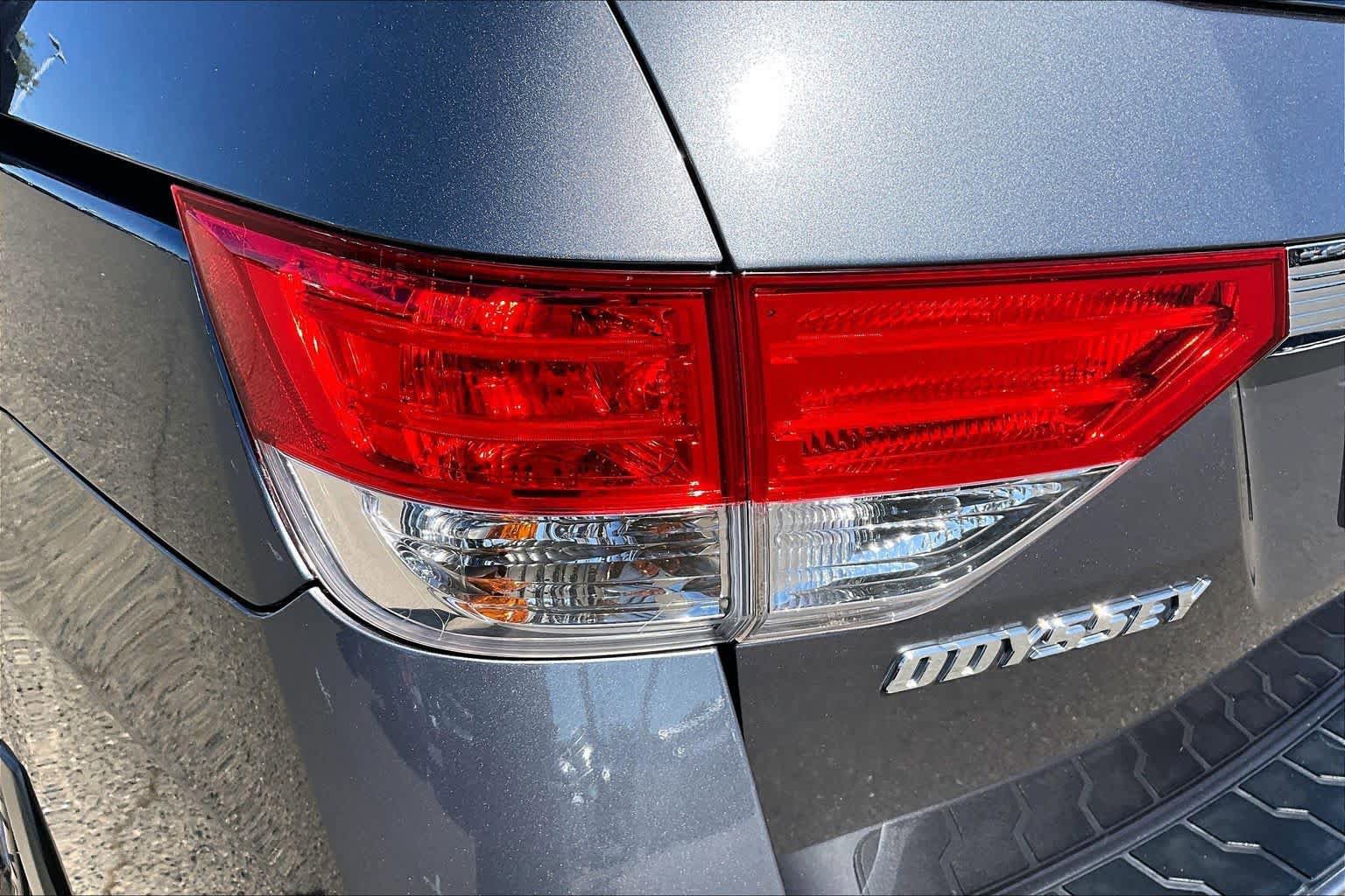 Used 2017 Honda Odyssey EX-L image 28