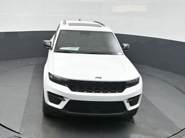 New 2025 Jeep Grand Cherokee Laredo image 36