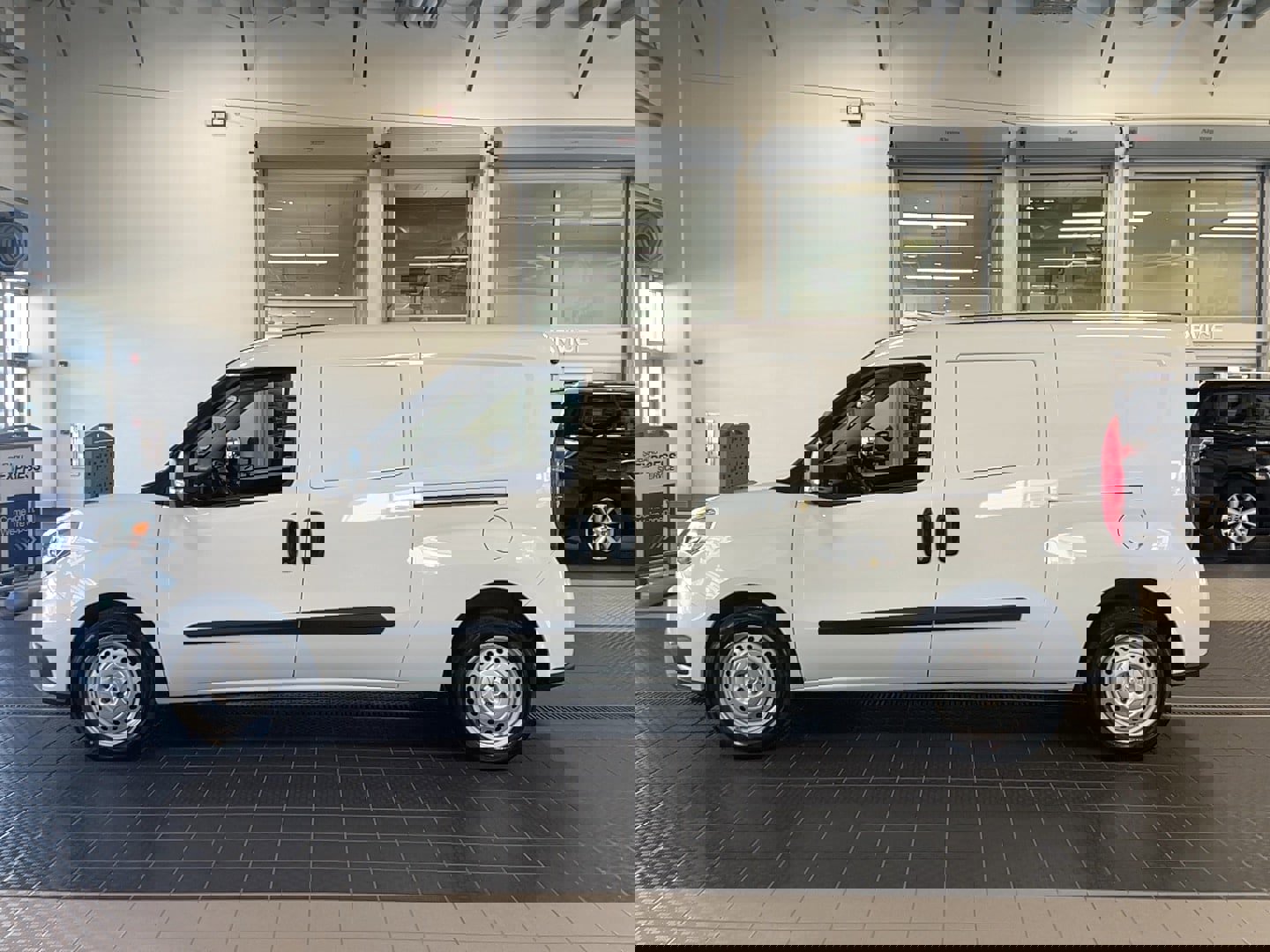 Used 2022 RAM ProMaster City Wagon image 4