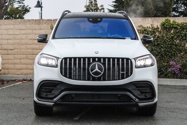 New 2025 Mercedes-Benz GLS 63 AMG 4MATIC image 2