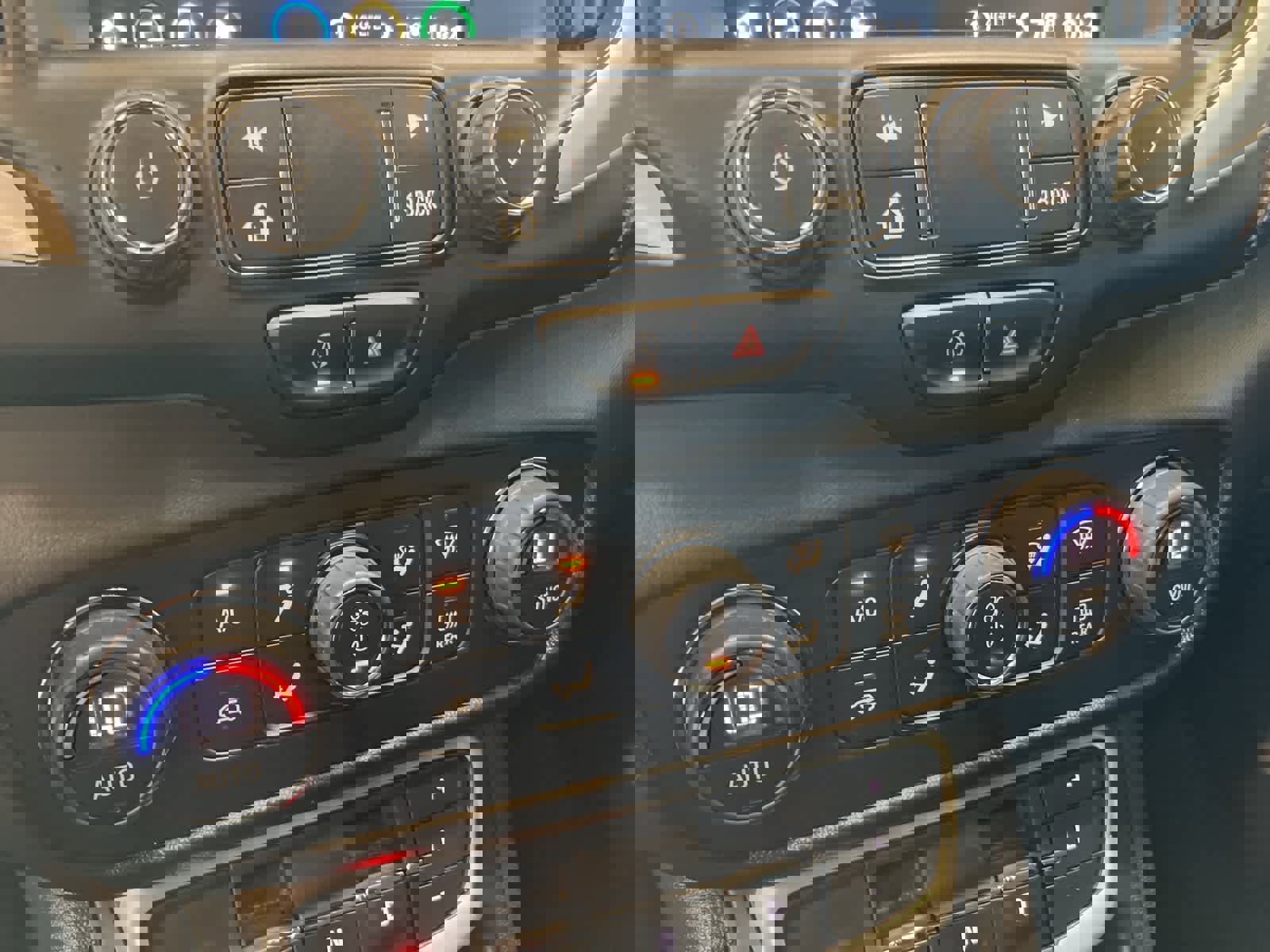 Used 2022 GMC Terrain SLT image 19