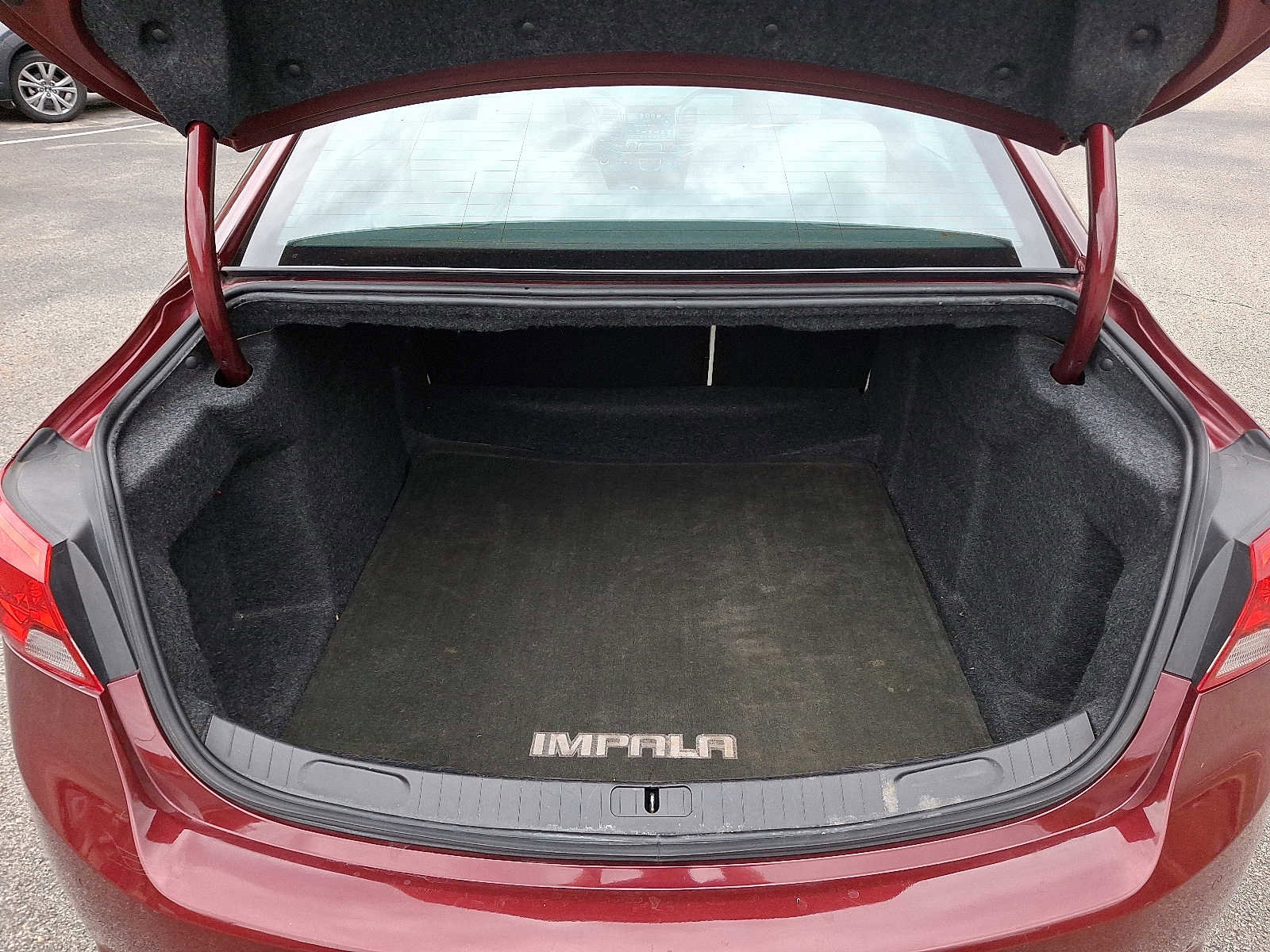 Used 2017 Chevrolet Impala Premier w/ Enhanced Convenience Package FWD image 28