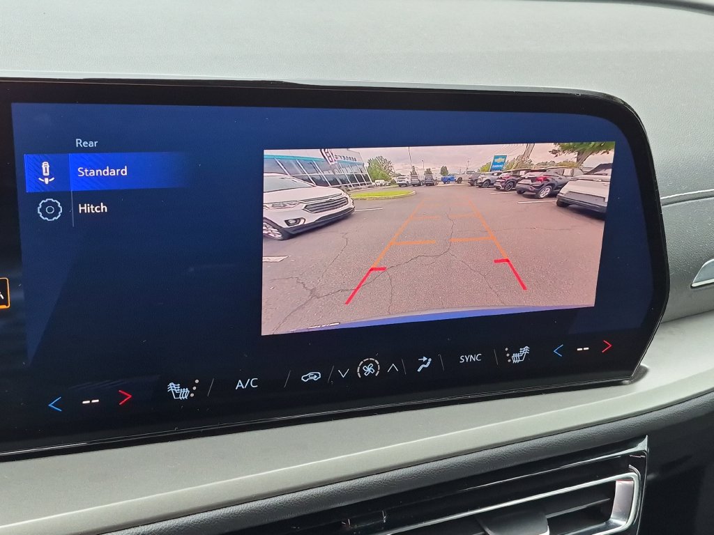 Certified 2025 Chevrolet Traverse LT AWD/4WD image 20