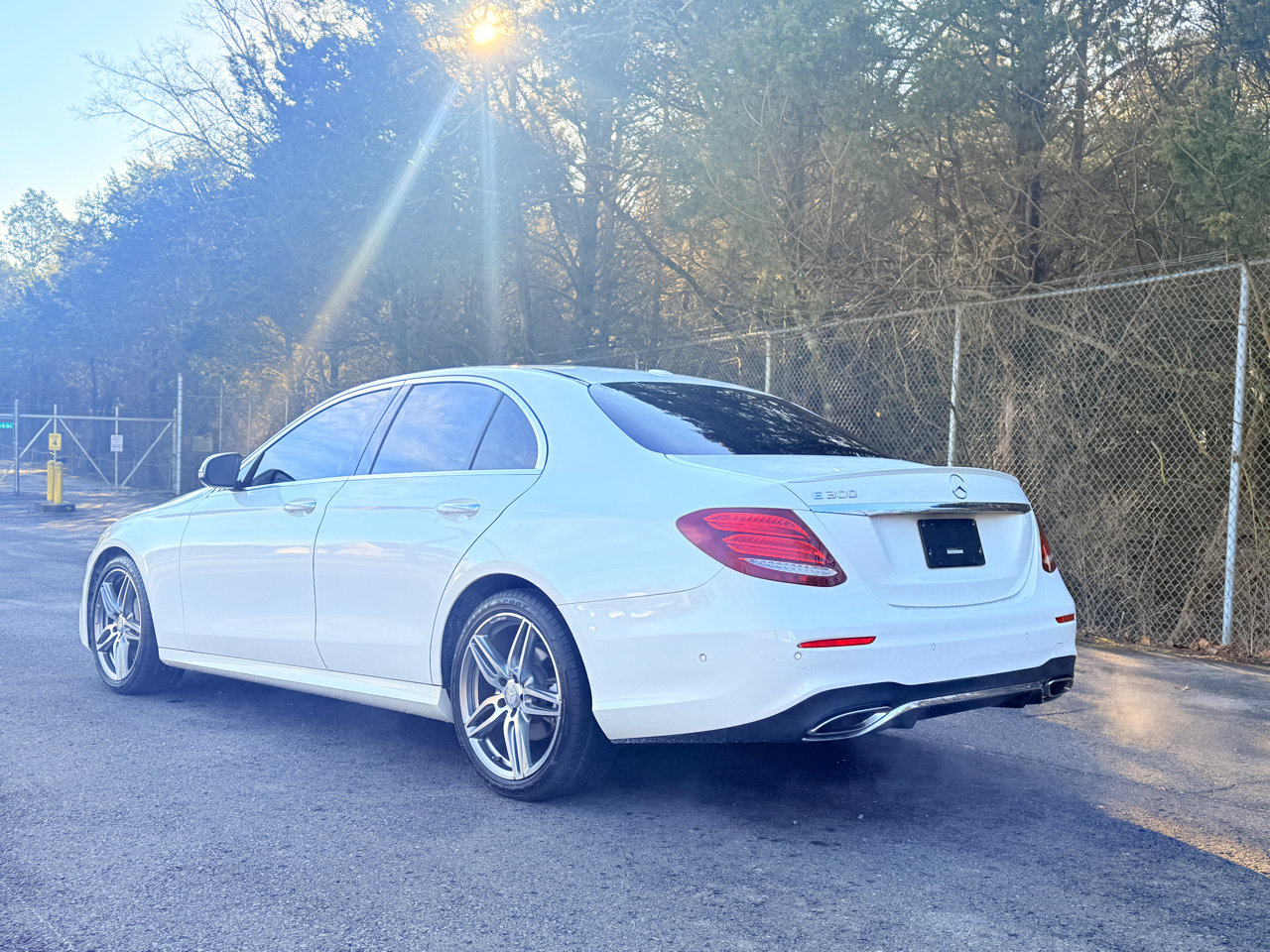 Used 2017 Mercedes-Benz E 300 image 6