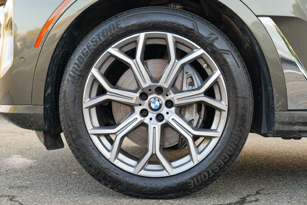 Used 2024 BMW X7 xDrive40i AWD/4WD image 15