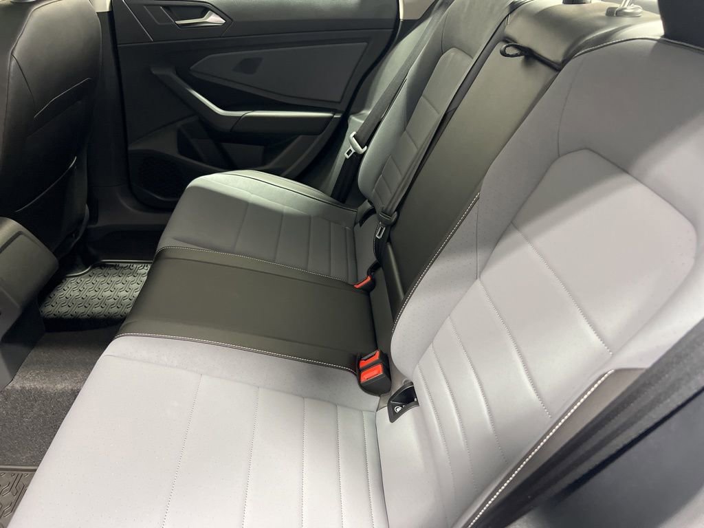 New 2025 Volkswagen Jetta SE image 24