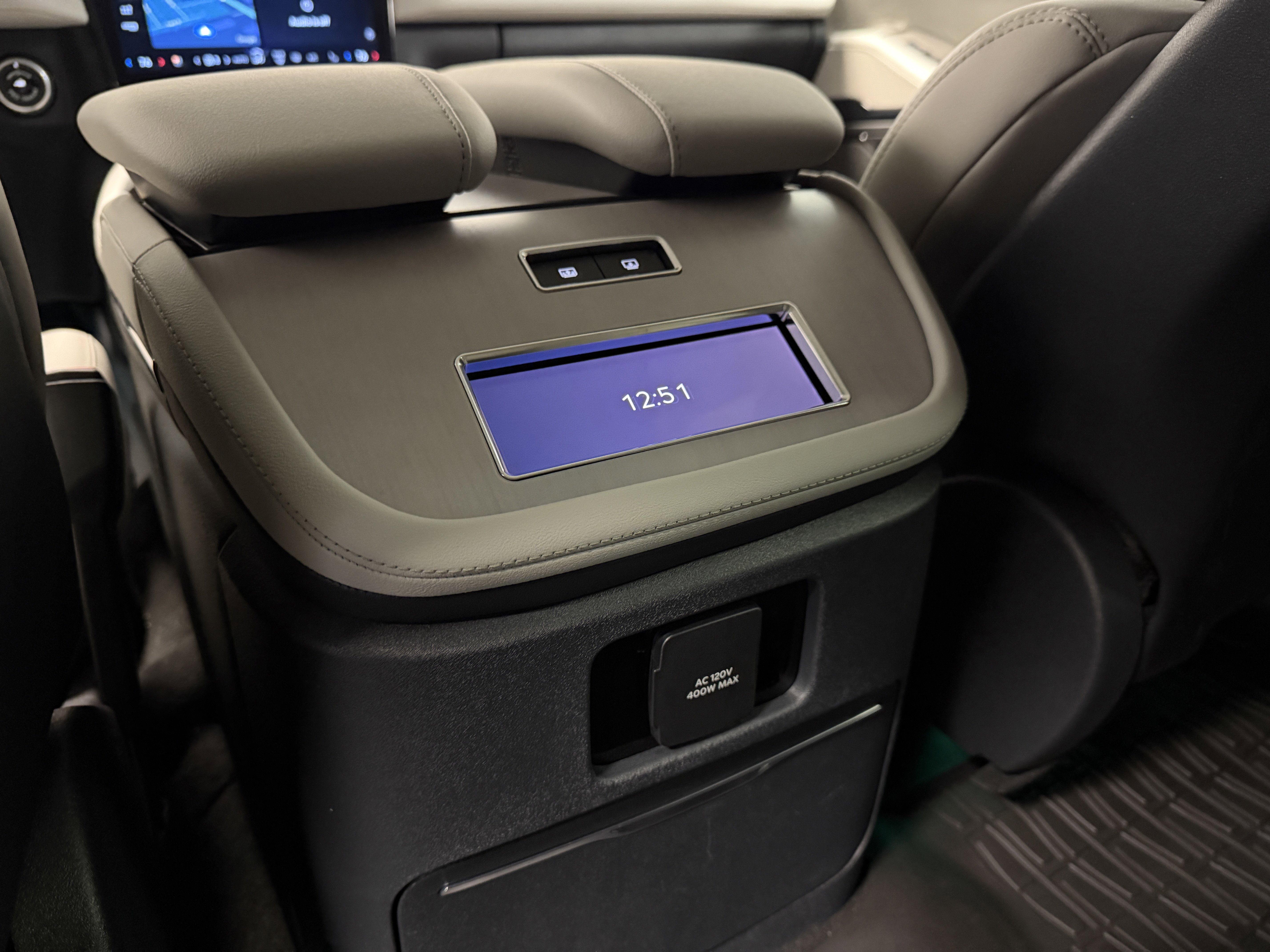 Used 2025 Lincoln Navigator Reserve image 27