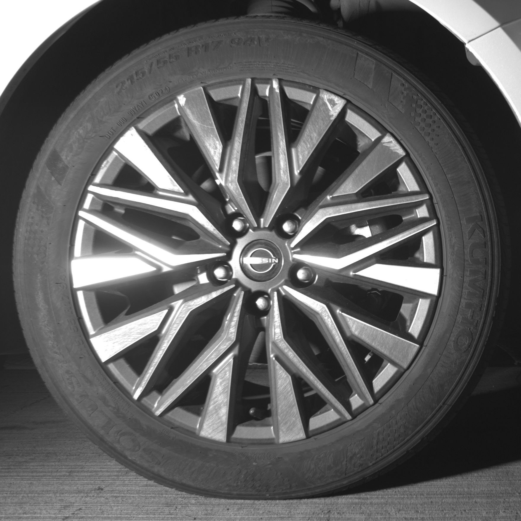 Used 2025 Nissan Altima 2.5 SV FWD image 13