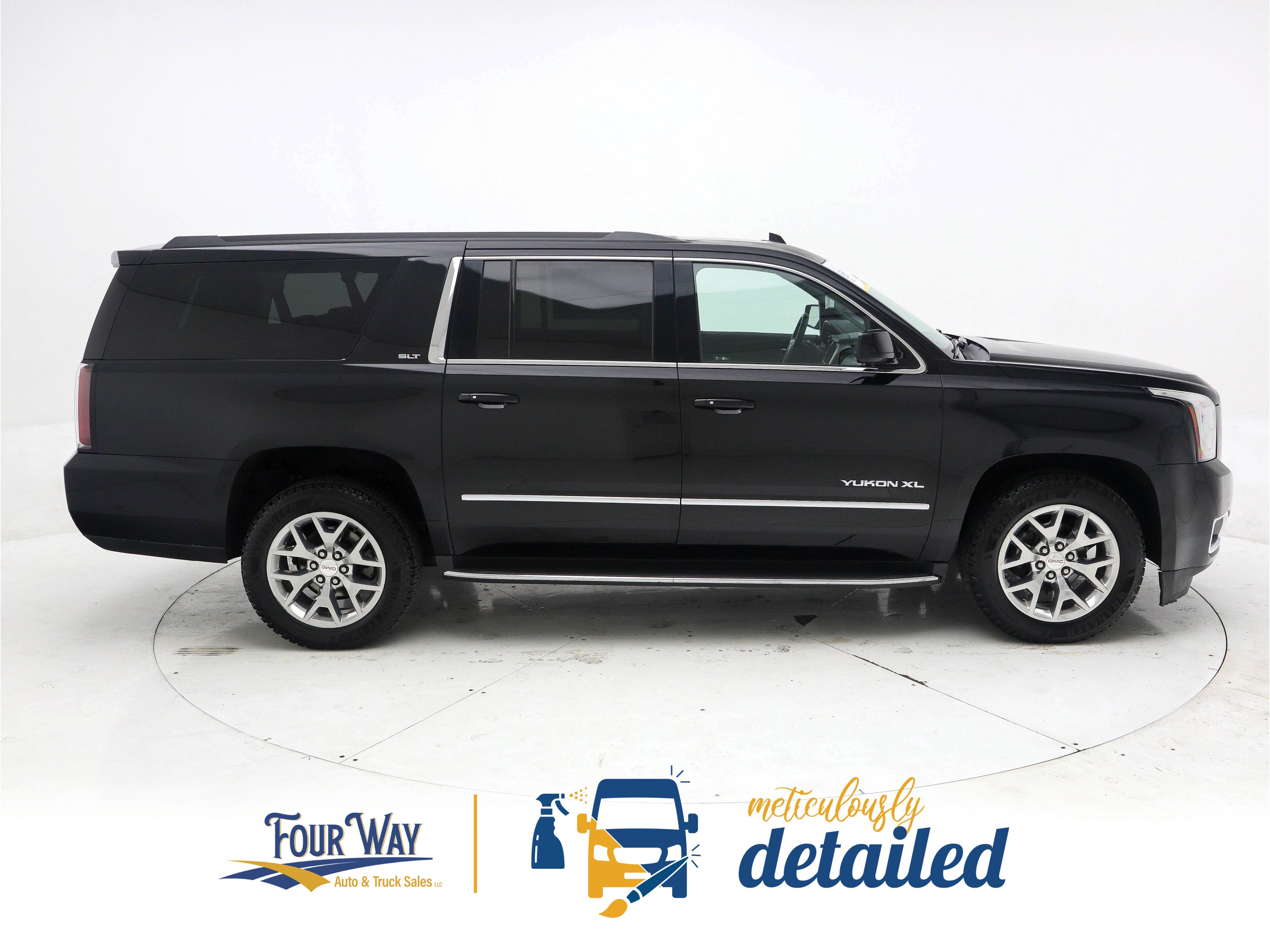 Used 2017 GMC Yukon XL SLT w/ Open Road Package AWD/4WD image 2