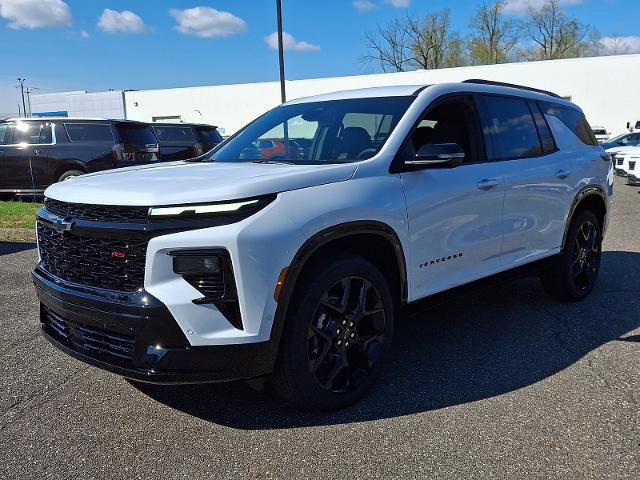 New 2026 Chevrolet Traverse RS w/ LPO, Floor Liner Package image 2