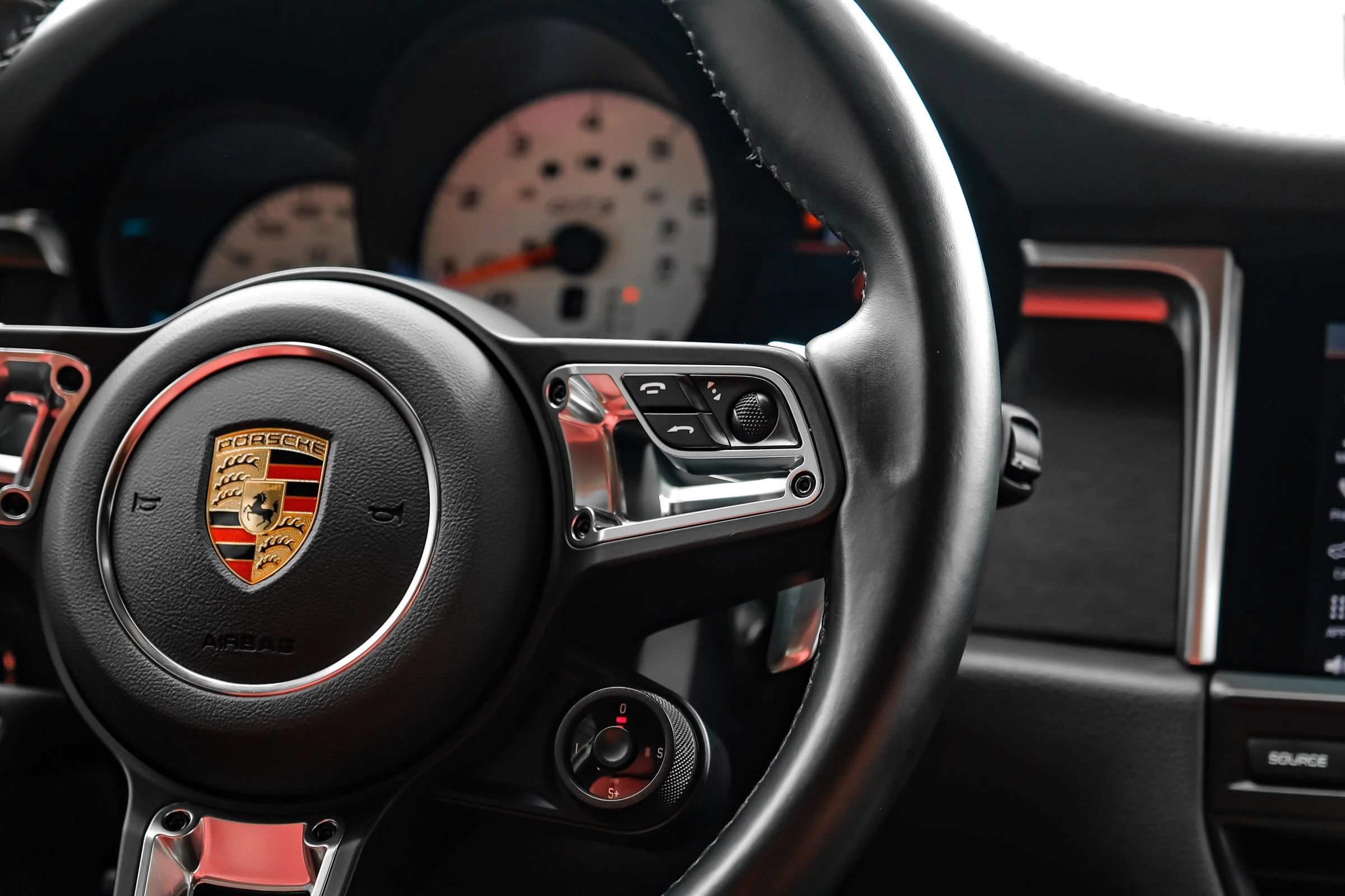 Used 2021 Porsche Macan GTS AWD/4WD image 16