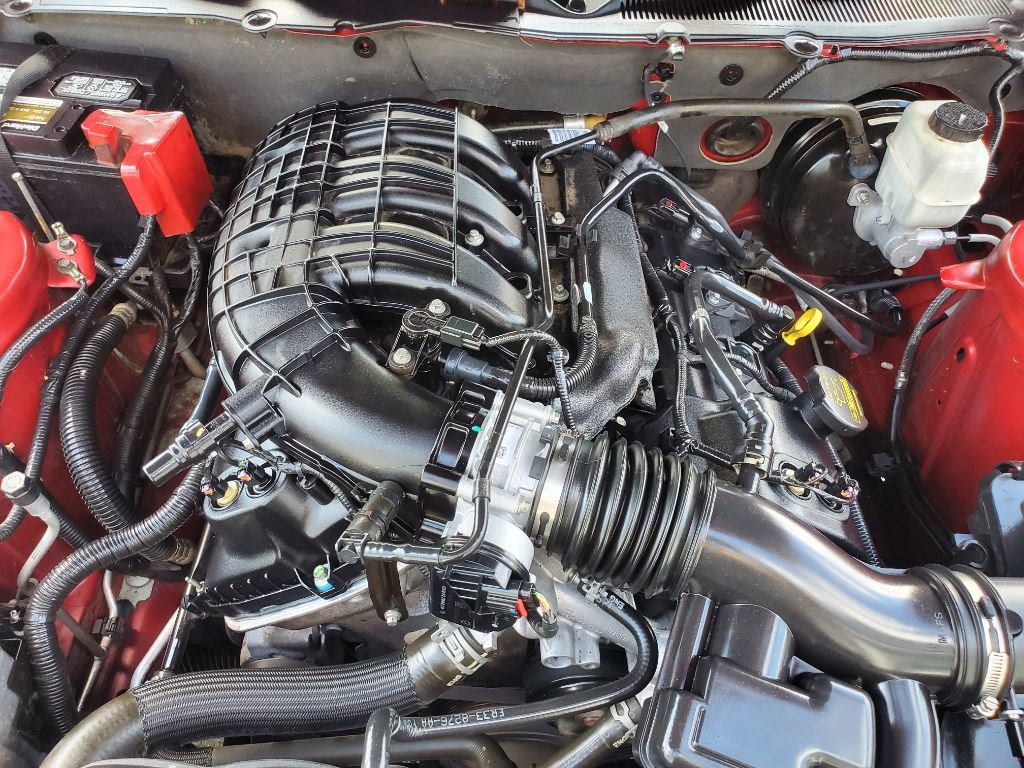Used 2013 Ford Mustang Premium RWD image 31