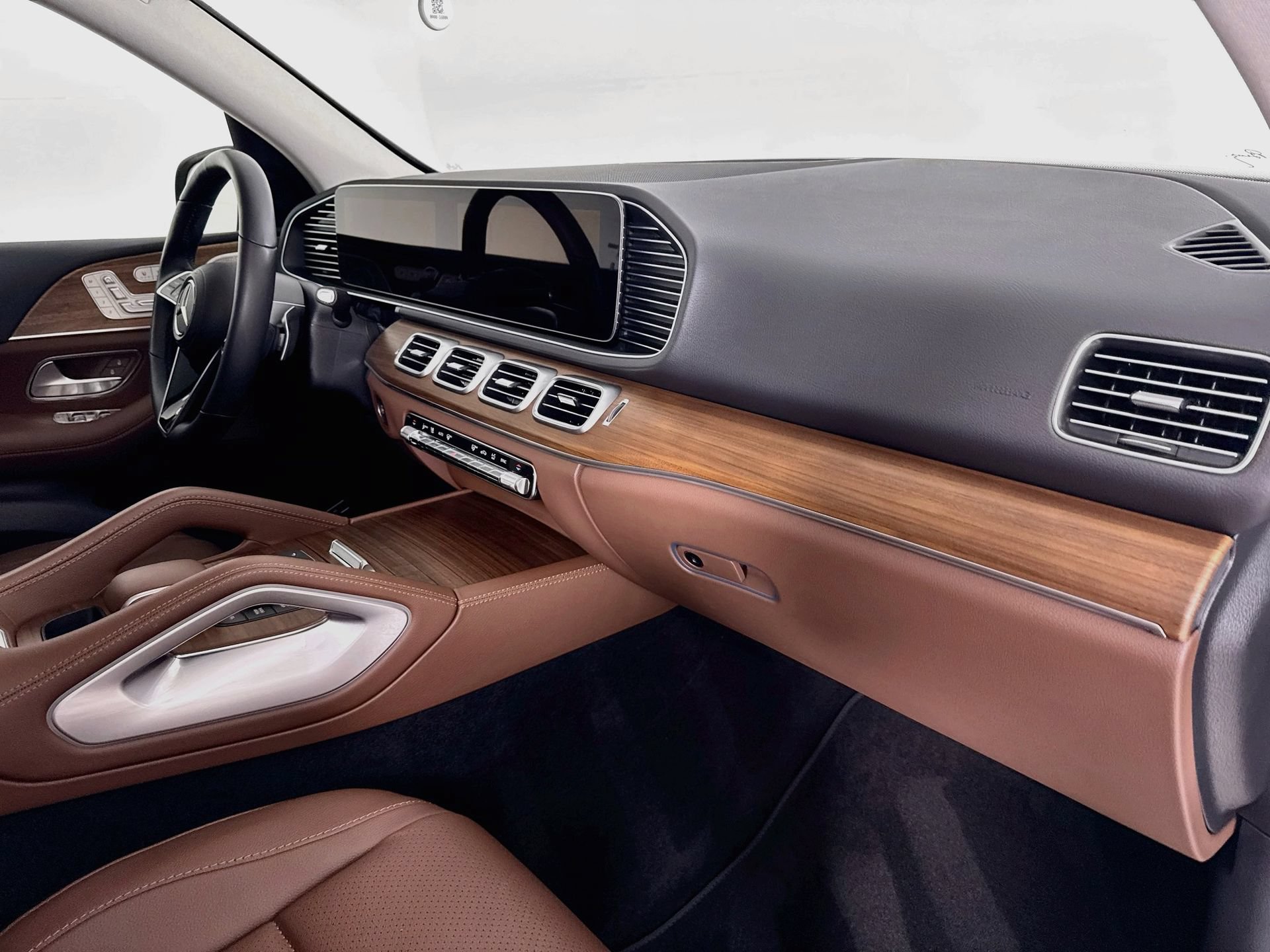 Certified 2025 Mercedes-Benz GLE 350 4MATIC image 32