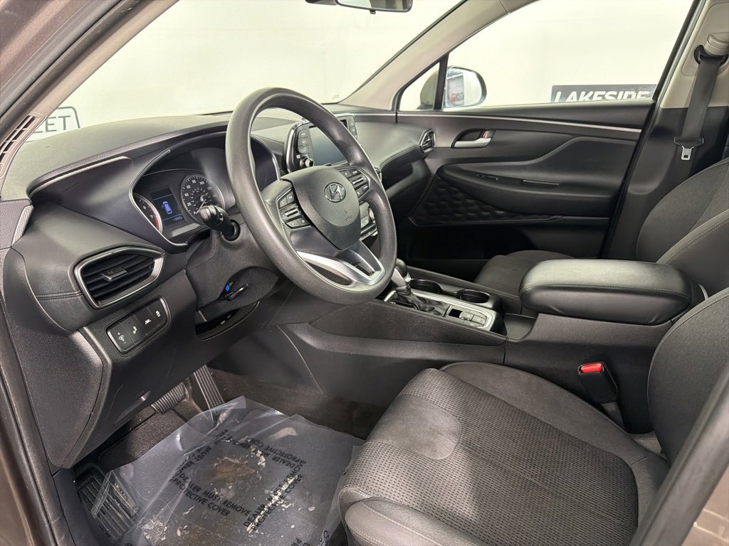 Used 2019 Hyundai Santa Fe SE image 10