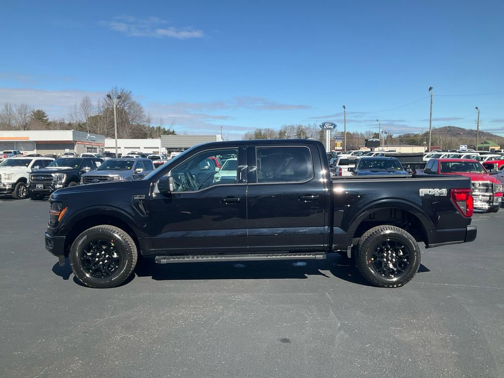 New 2026 Ford F150 XLT w/ Equipment Group 302A MID image 8