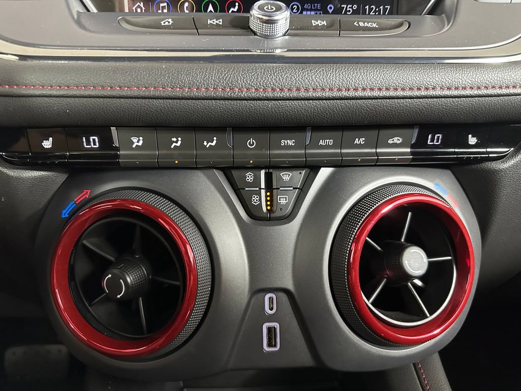 Used 2021 Chevrolet Blazer RS AWD/4WD image 18
