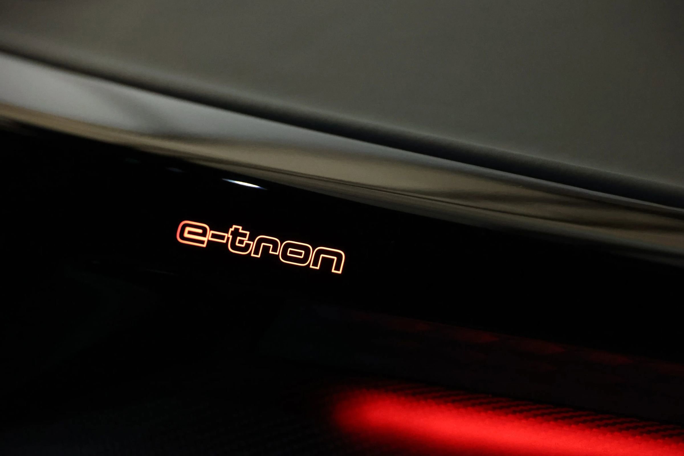 Used 2022 Audi RS e-tron GT w/ Carbon Performance Package image 88