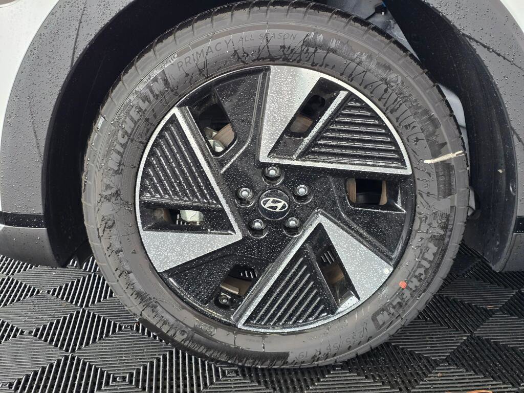 New 2025 Hyundai Ioniq 5 SEL image 11