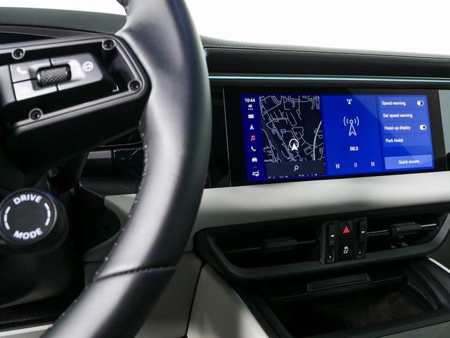 New 2026 Porsche Macan 4S Electric image 13