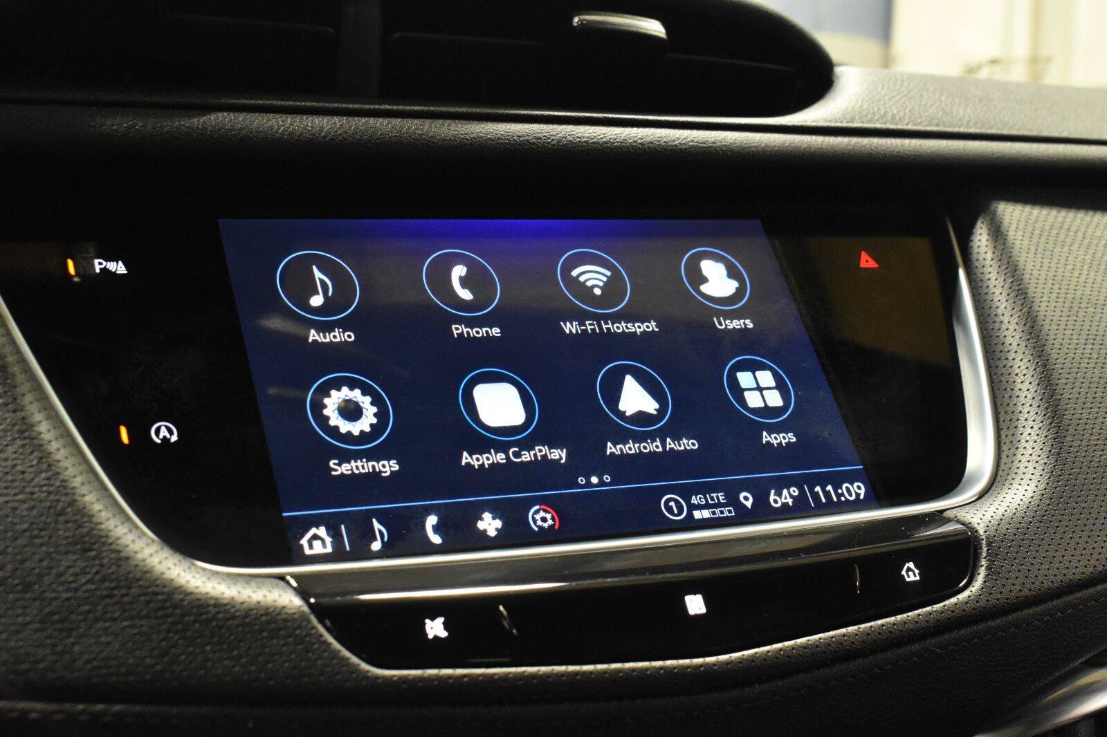 Used 2021 Cadillac XT5 Premium Luxury w/ LPO, Floor Liner Package FWD image 13