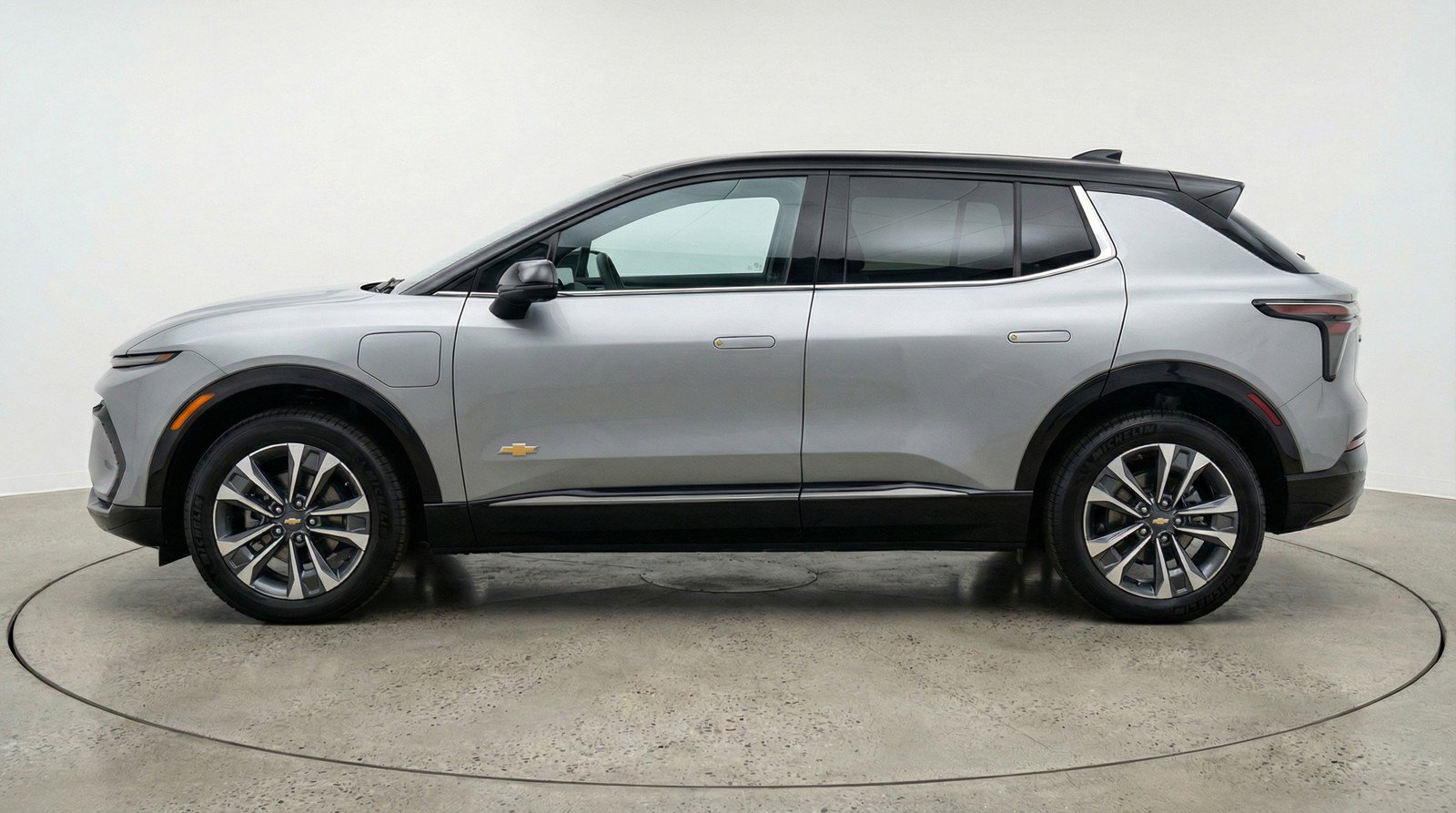 Used 2025 Chevrolet Equinox LT image 5