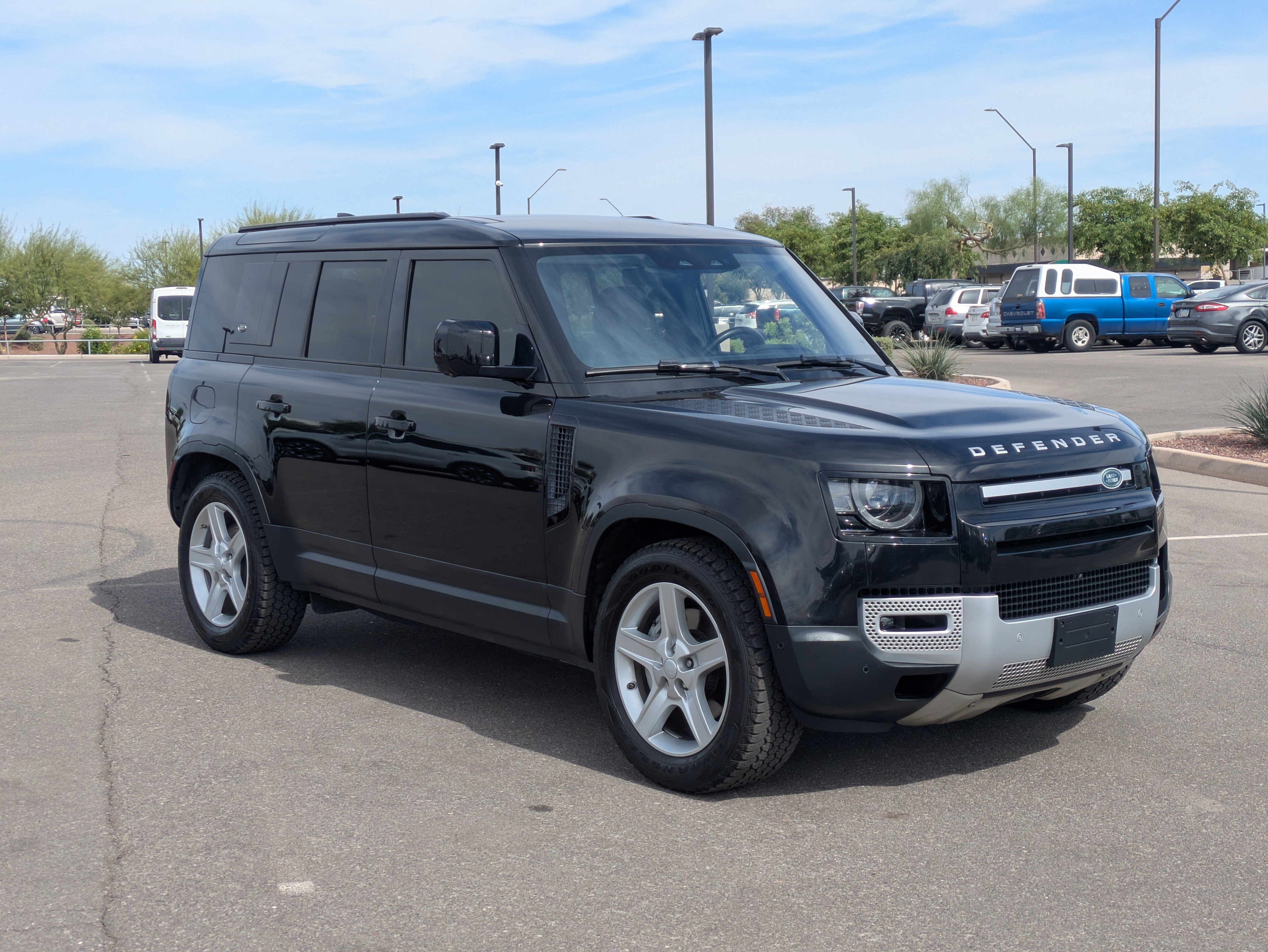 Used 2020 Land Rover Defender 110 SE AWD/4WD image 10