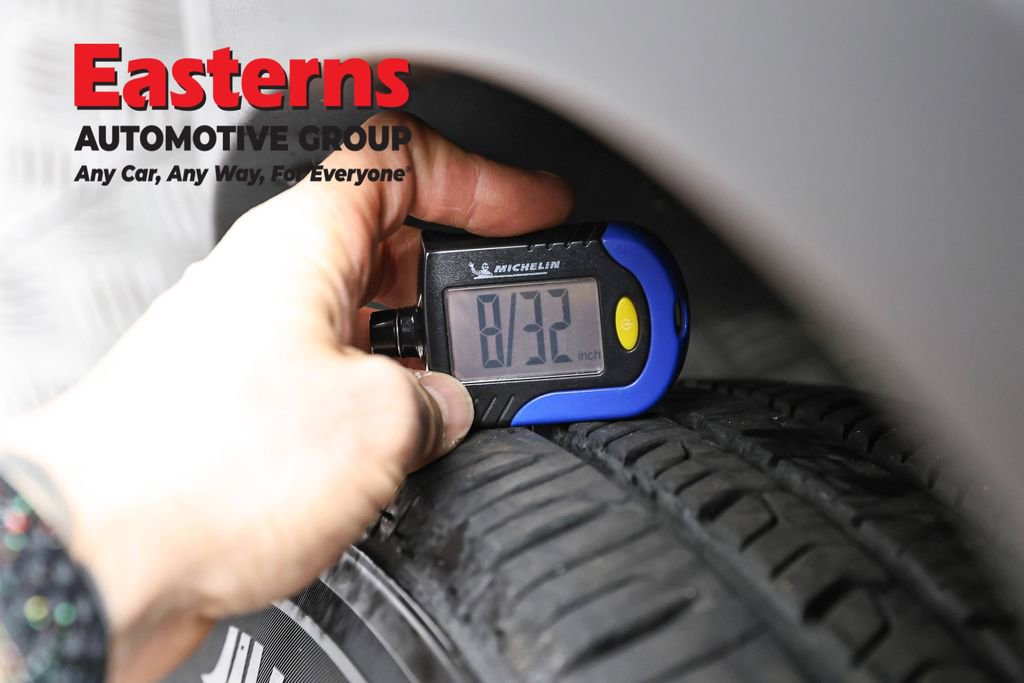 Used 2018 Chevrolet Trax LT w/ LT Convenience Package image 26