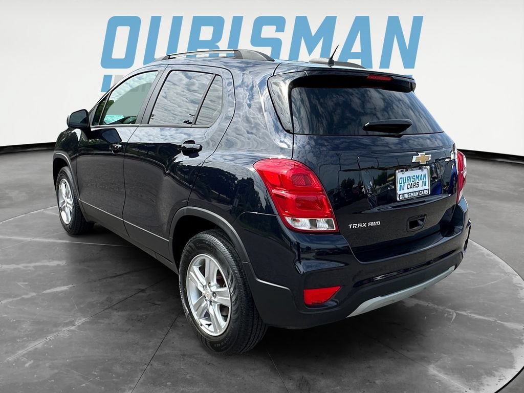 Used 2022 Chevrolet Trax LT w/ LT Convenience Package AWD/4WD image 4