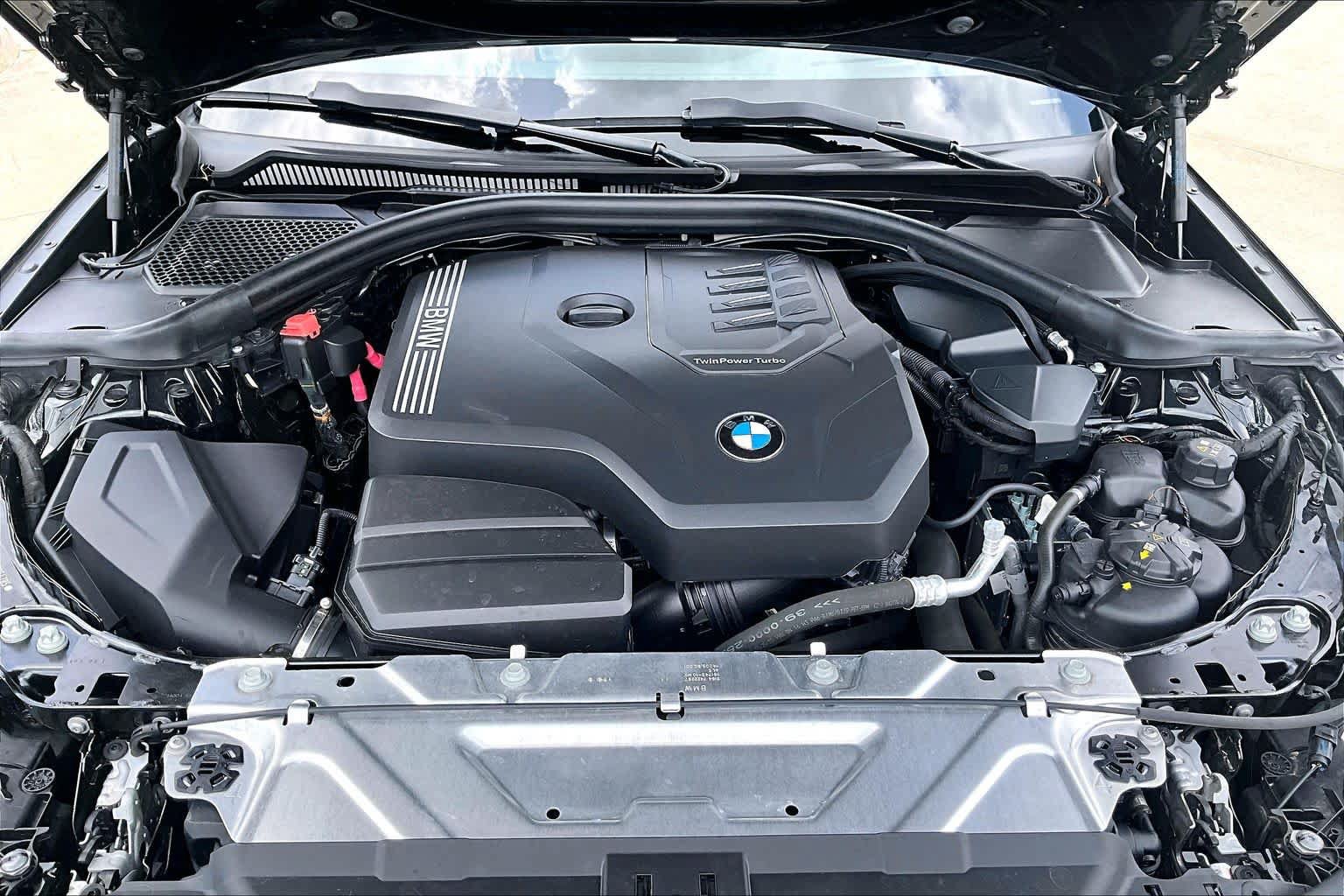 Used 2023 BMW 330i Sedan w/ M Sport Package RWD image 31