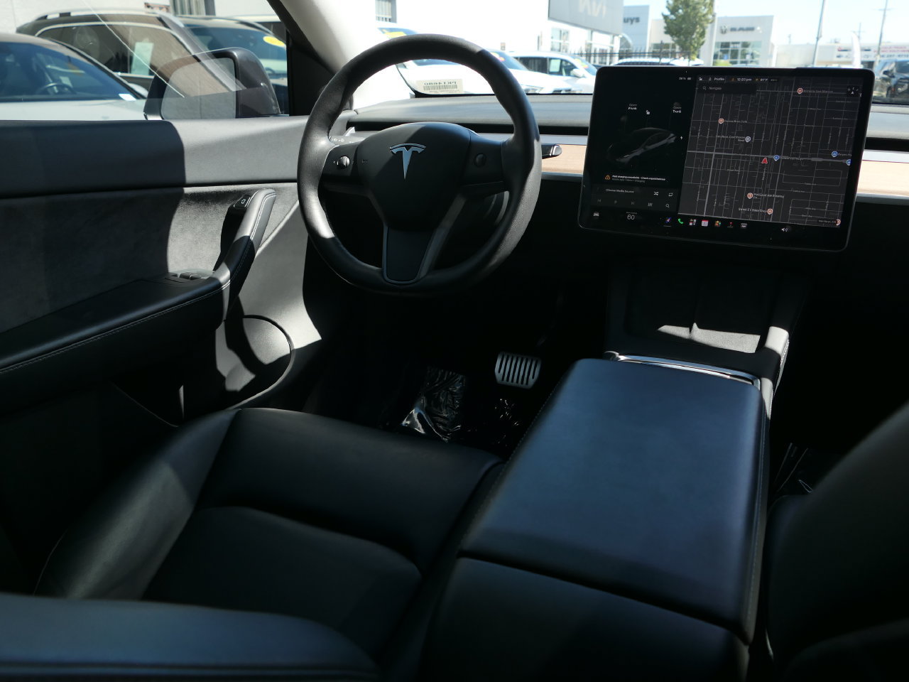 Used 2021 Tesla Model Y Long Range AWD/4WD image 25