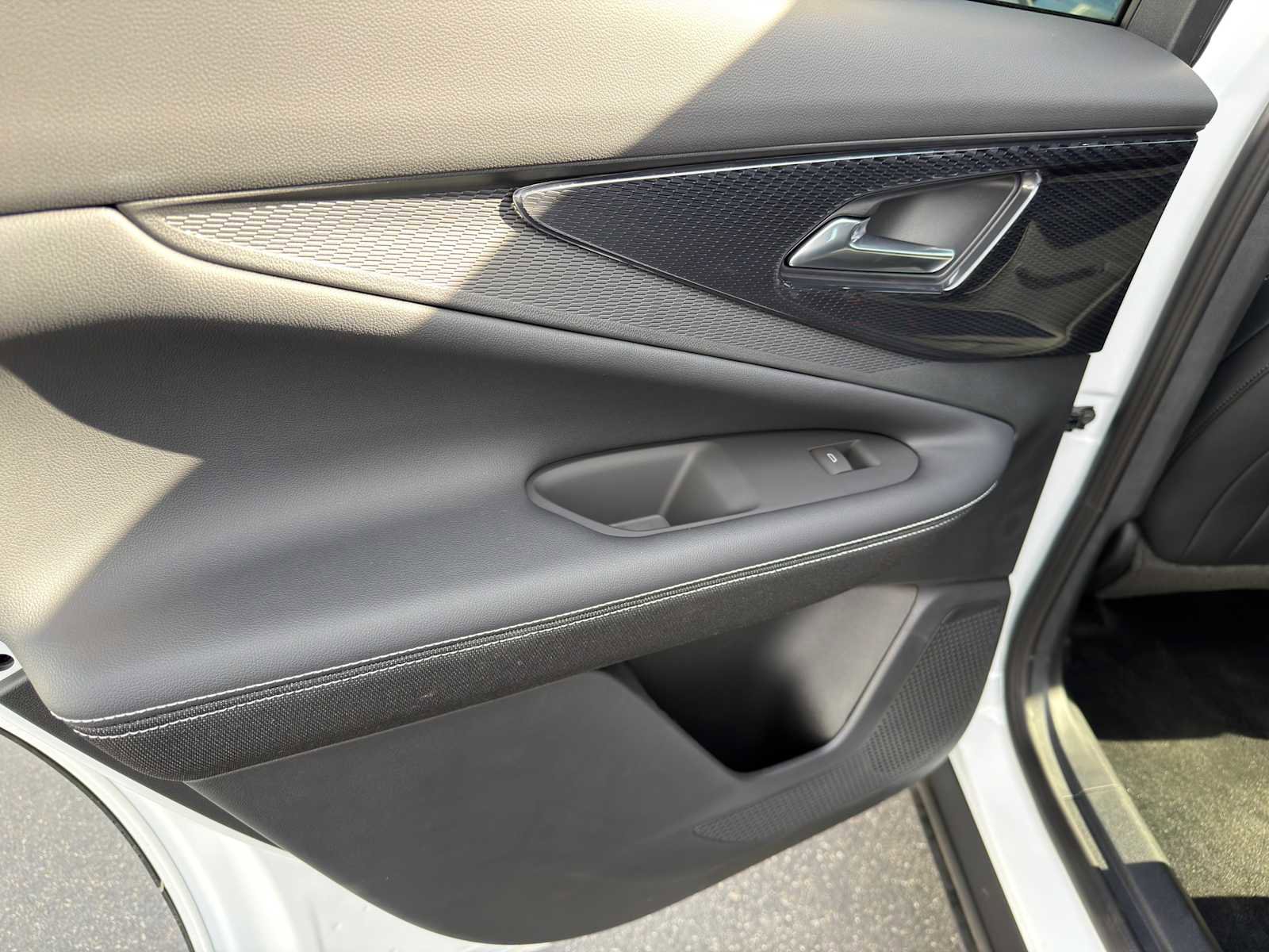 New 2025 Chevrolet Blazer EV LT w/ Super Cruise Package image 18