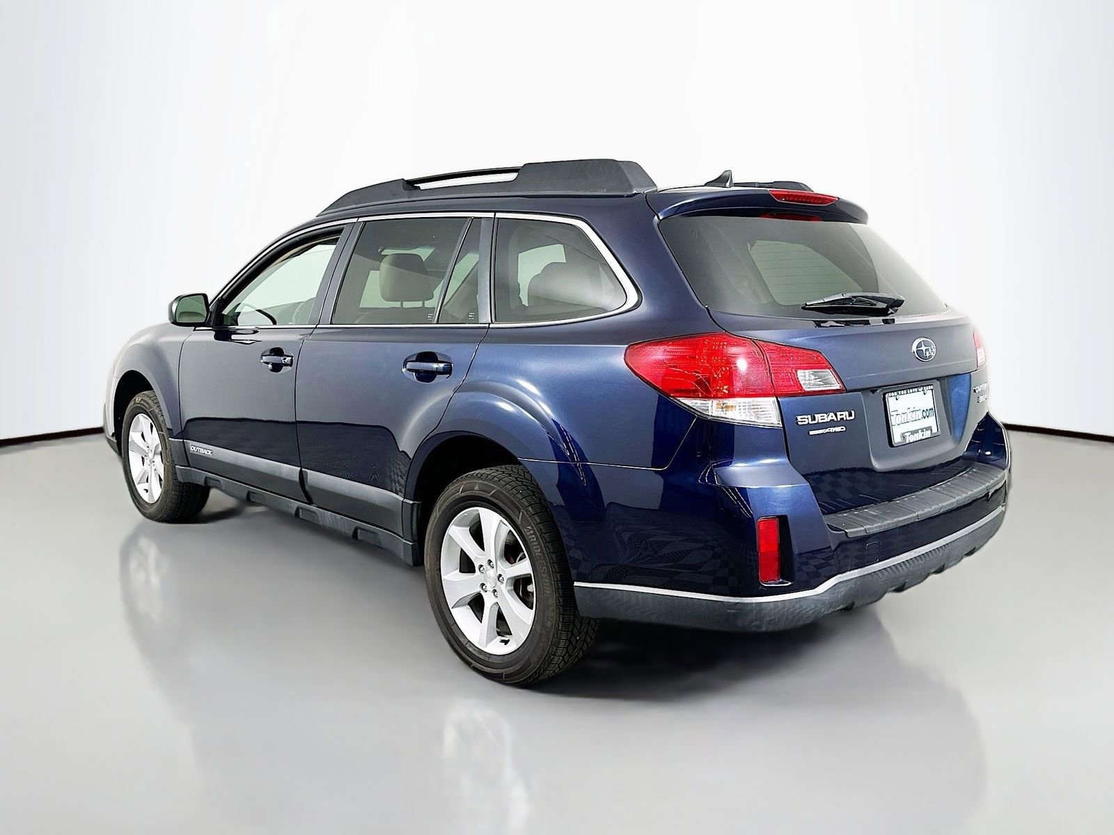 Used 2014 Subaru Outback 3.6R Limited AWD/4WD image 7