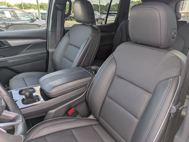 Used 2025 Buick Enclave Preferred FWD image 14