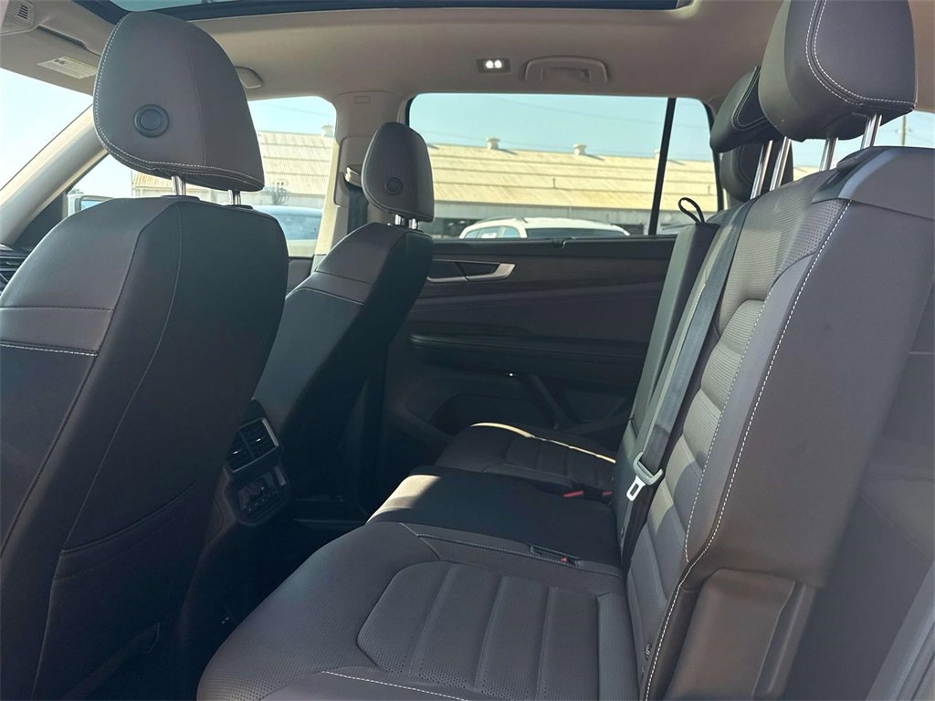 New 2026 Volkswagen Atlas SEL image 24