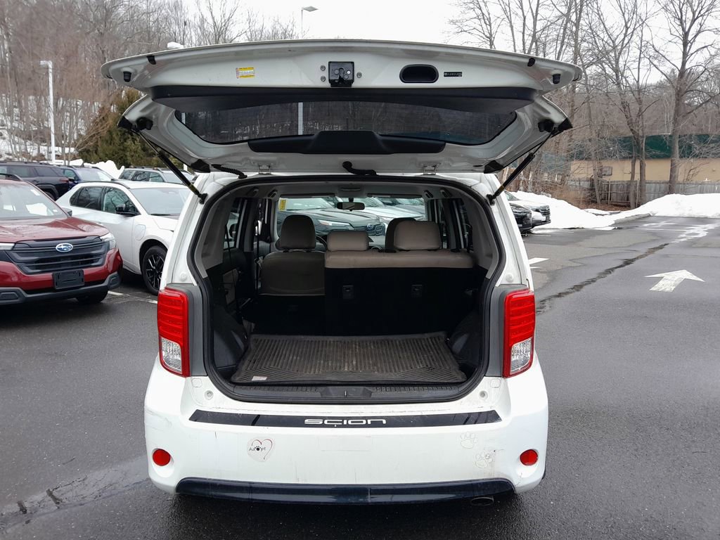 Used 2015 Scion xB image 35