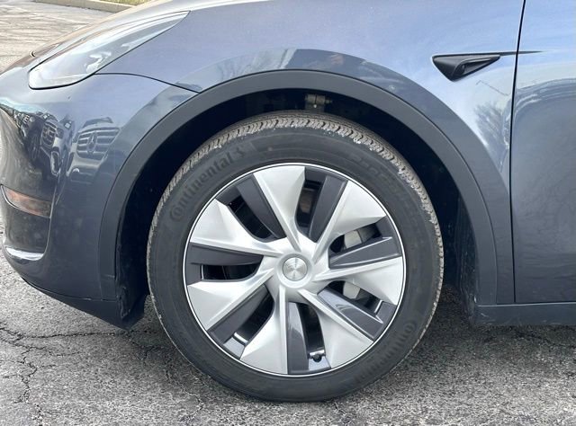 Used 2023 Tesla Model Y Long Range image 6